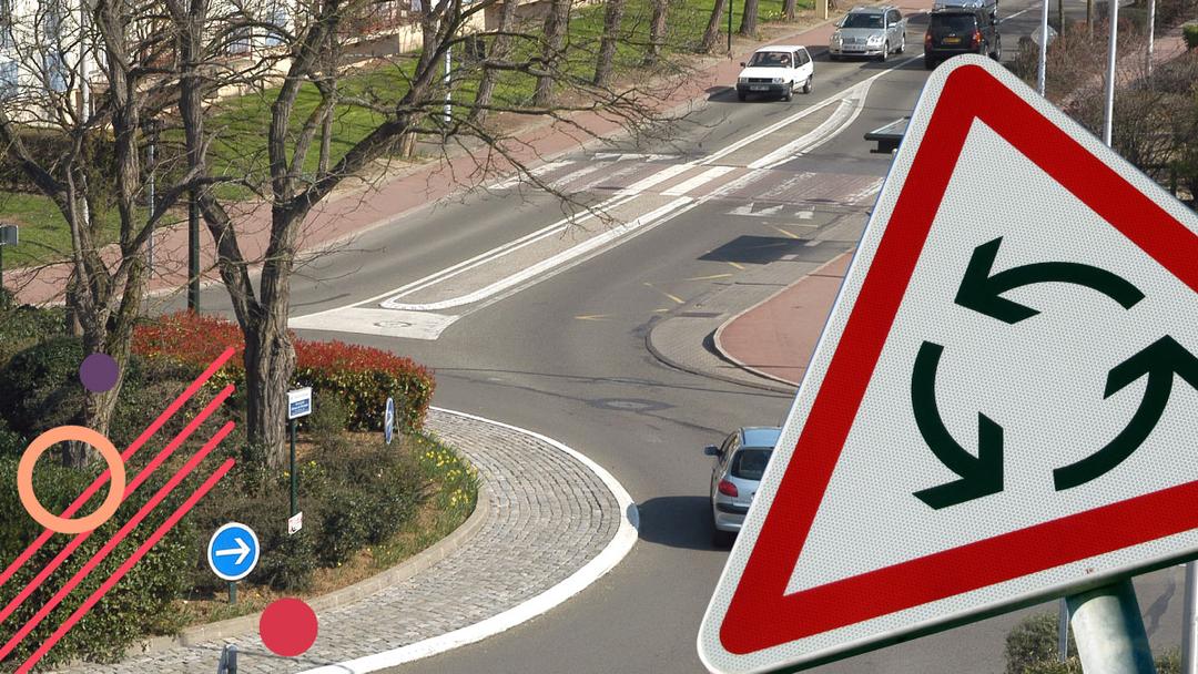 Les différences entre un rond-point et un carrefour - digiSchool